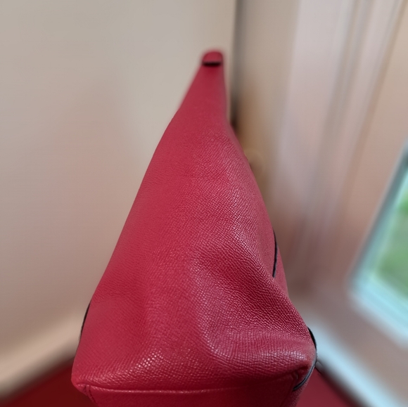 Coach Ava Pink Leather with Gold Chains Shoulder Bag Great Condition Like NEW 🥰 - Picture 4 of 9